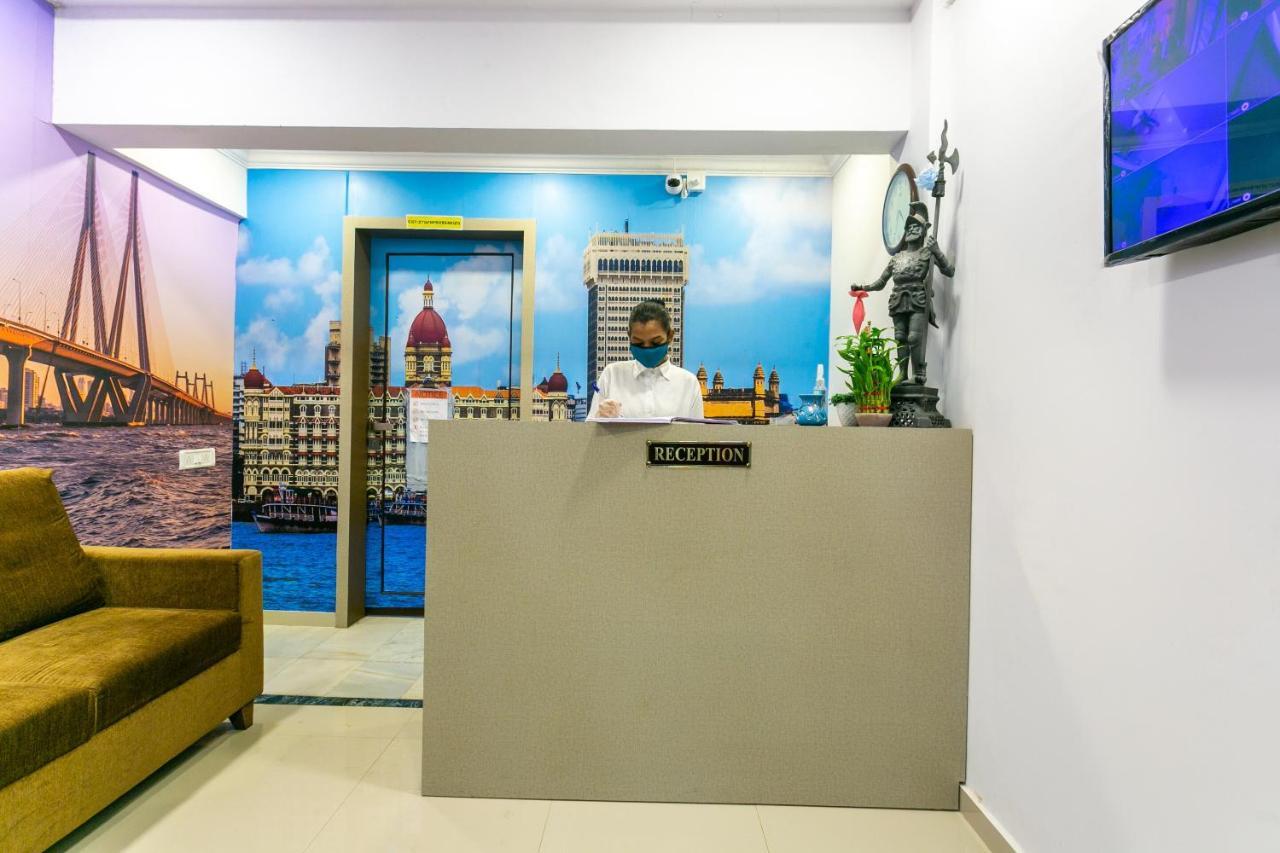 ホテルCollection O 74412 Ardaas Residency ムンバイ エクステリア 写真